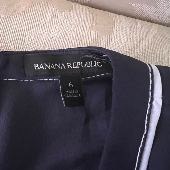 Banana Republic Navy Jumpsuit with White Accents - Picture 5 of 7